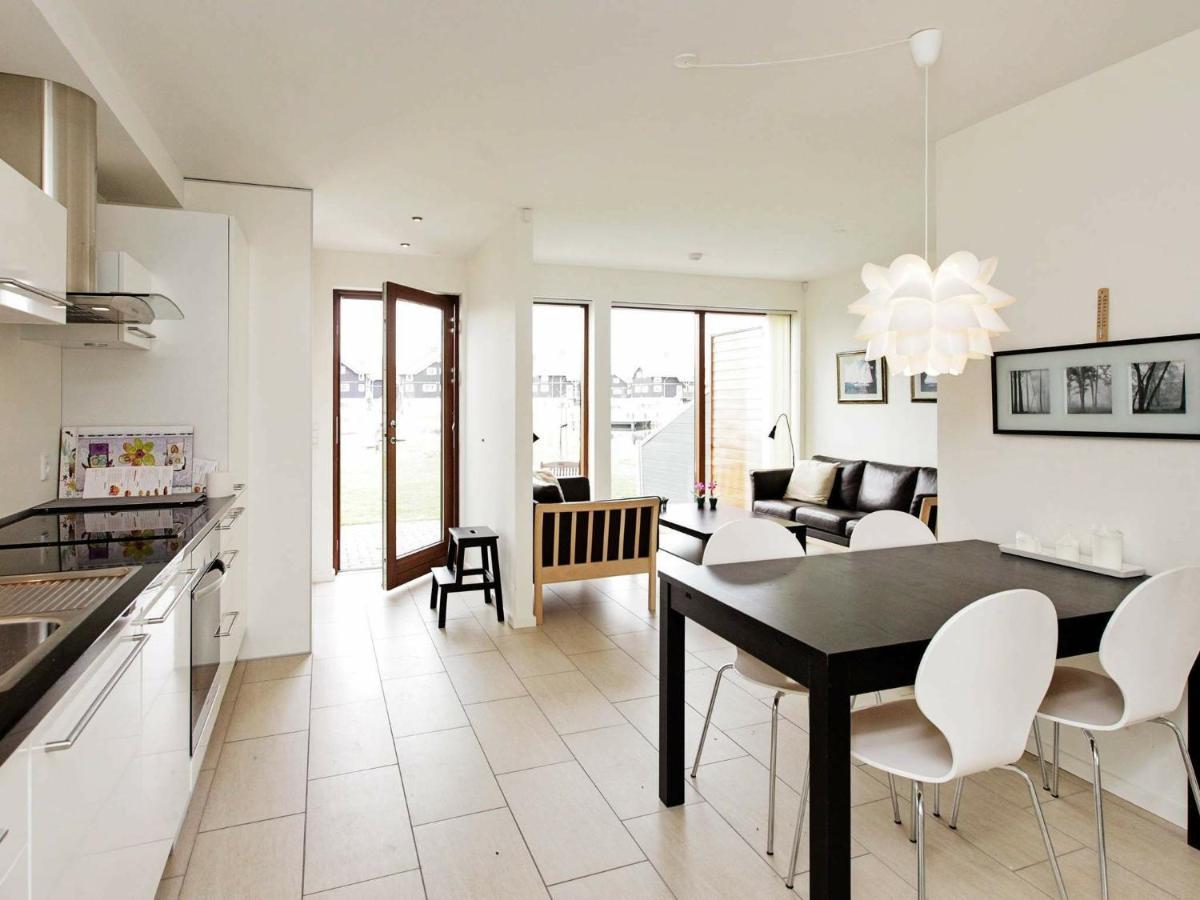 4 Person Holiday Home In Bogense Exteriör bild